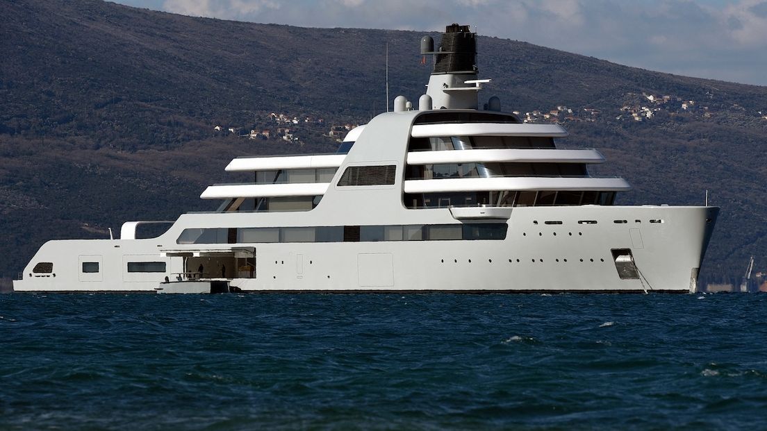 Abramovič přesunul svou luxusní jachtu do Černé Hory